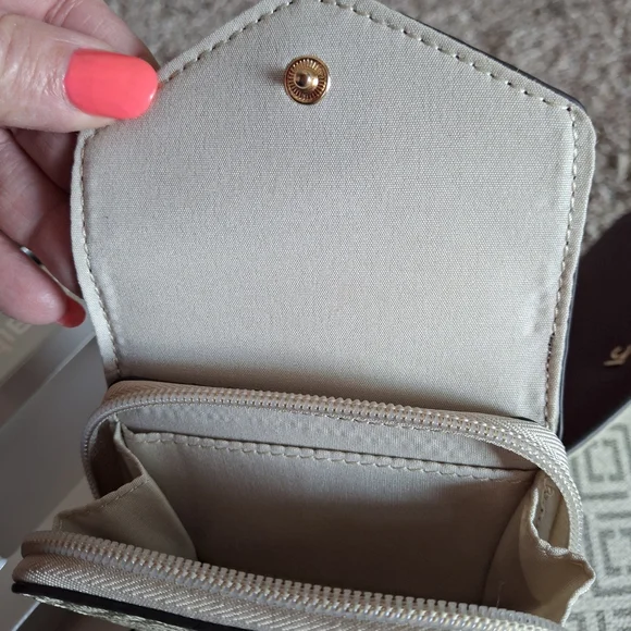 Liz Claiborne Plum Pebbled Leather Wallet and Key Card Case Set - Picture 7 of 12